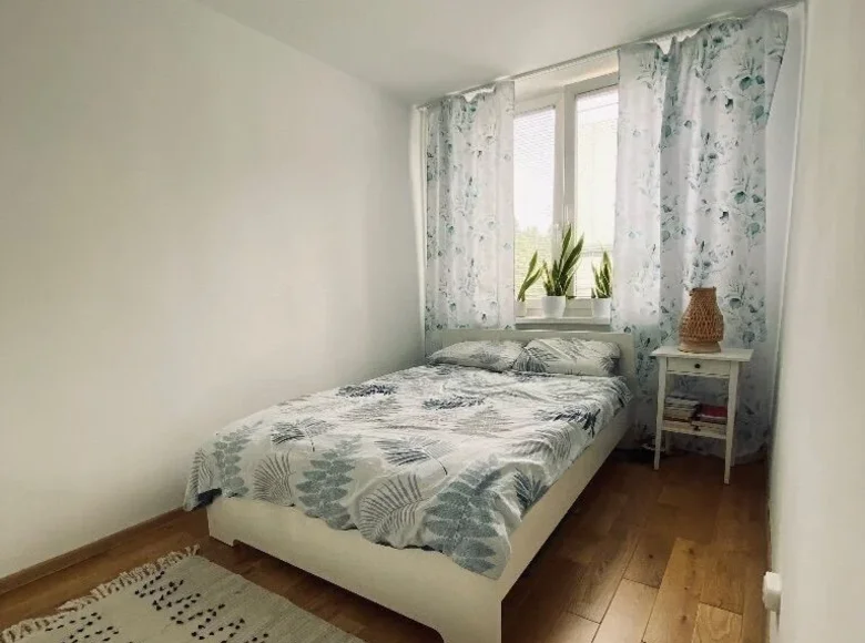 2 room apartment 46 m² Warsaw, Poland