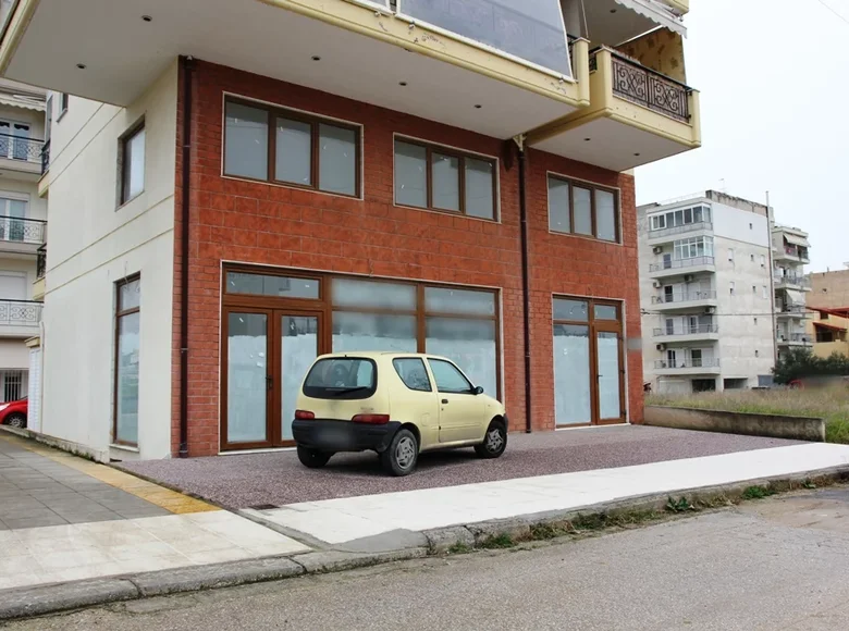 Commercial property 83 m² in Neochorouda, Greece