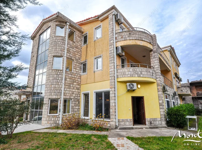 Mieszkanie 2 pokoi 73 m² Kotor, Czarnogóra
