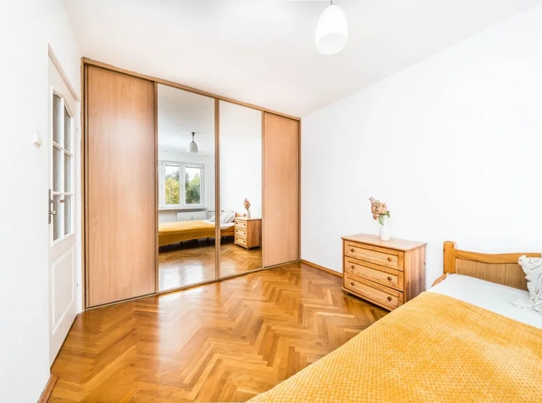 Mieszkanie 4 pokoi 61 m² Poznań, Polska