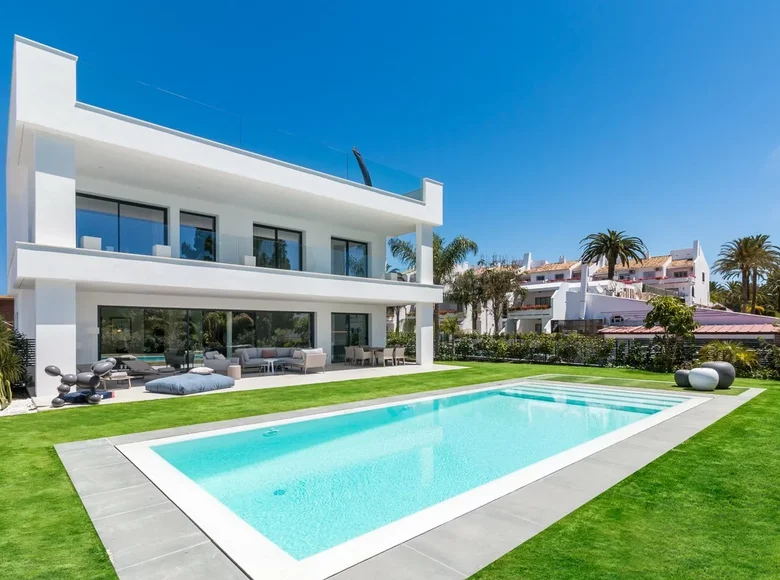 4 bedroom Villa  Malaga, Spain