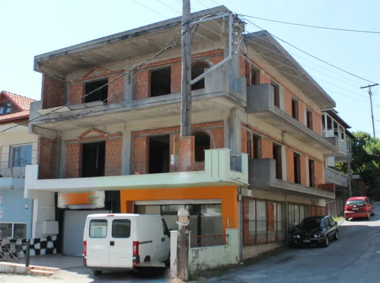 Commercial property 480 m² in Litochoro, Greece