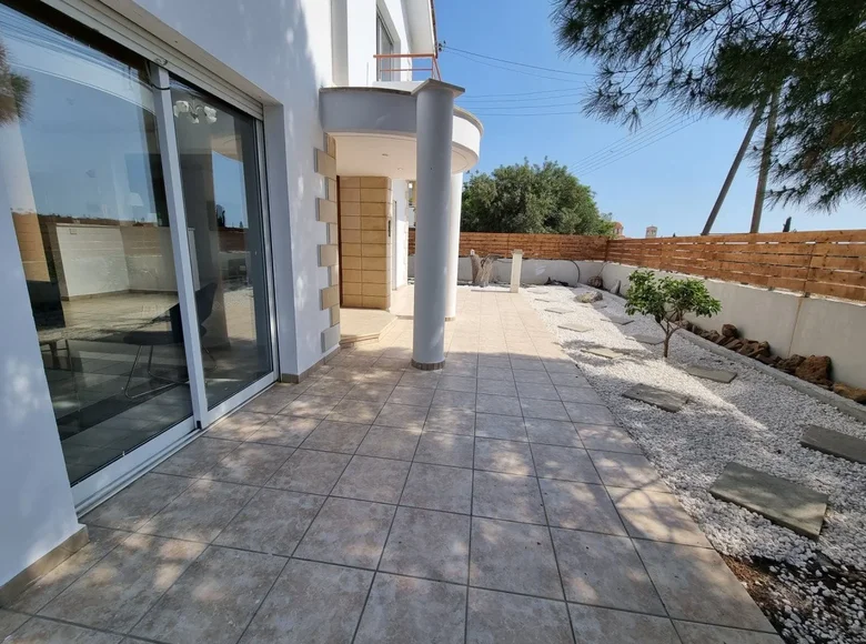 Haus 4 Schlafzimmer 250 m² Agios Athanasios, Zypern