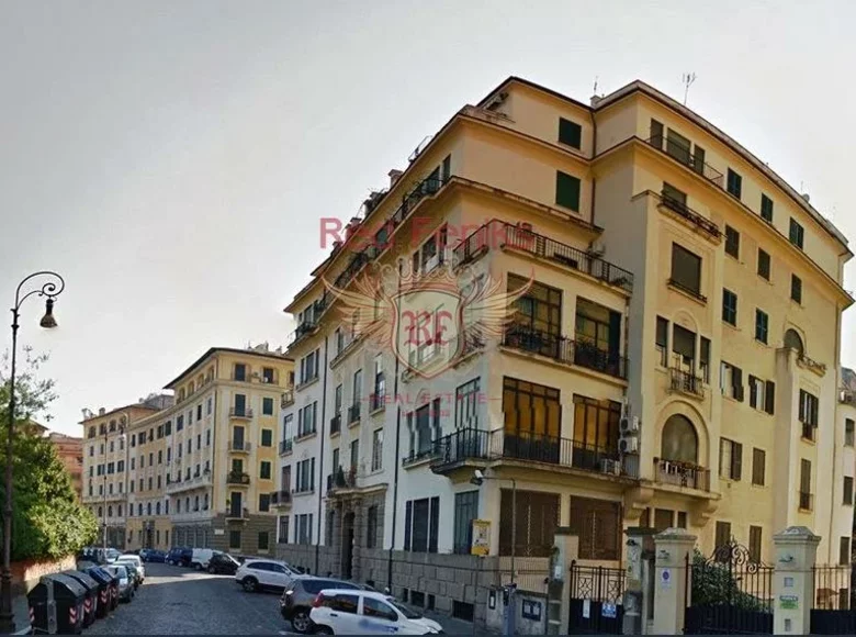 Mieszkanie 4 pokoi  Rzym, Włochy