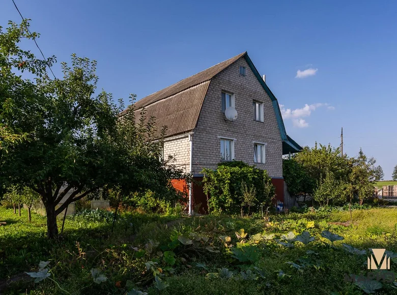 Casa 243 m² Uzda, Bielorrusia