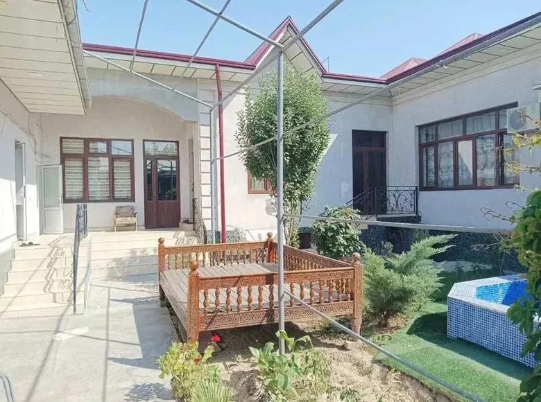 Uy 11 xonalar 670 m² Toshkentda