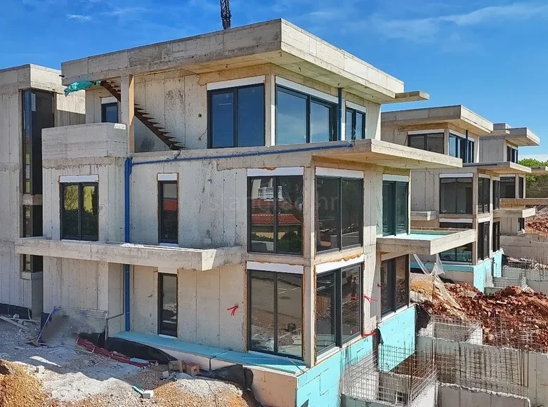 Apartamento 3 habitaciones 131 m² Njivice, Croacia