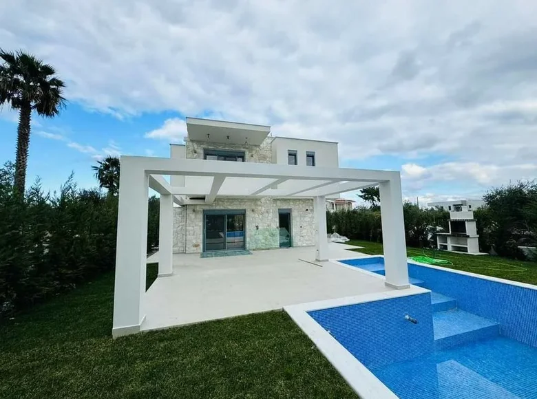 4 bedroom Villa 120 m² Pefkochori, Greece