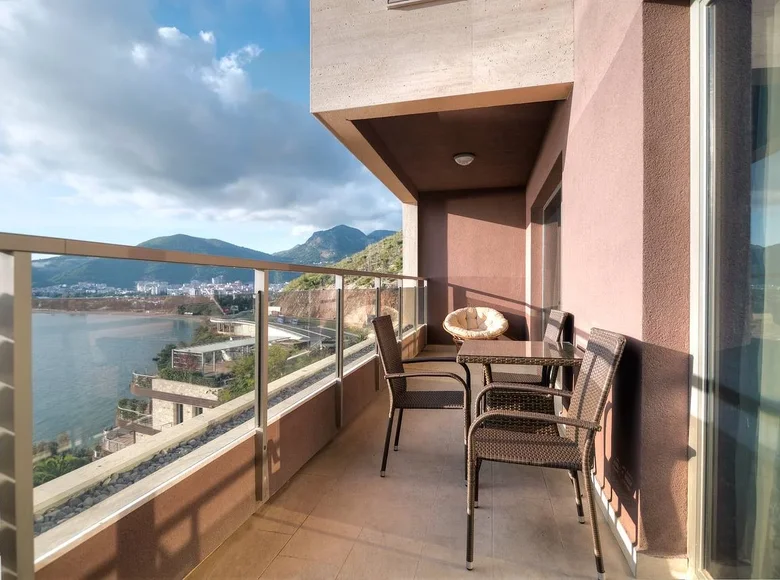 Wohnung 1 Schlafzimmer 56 m² Budva, Montenegro