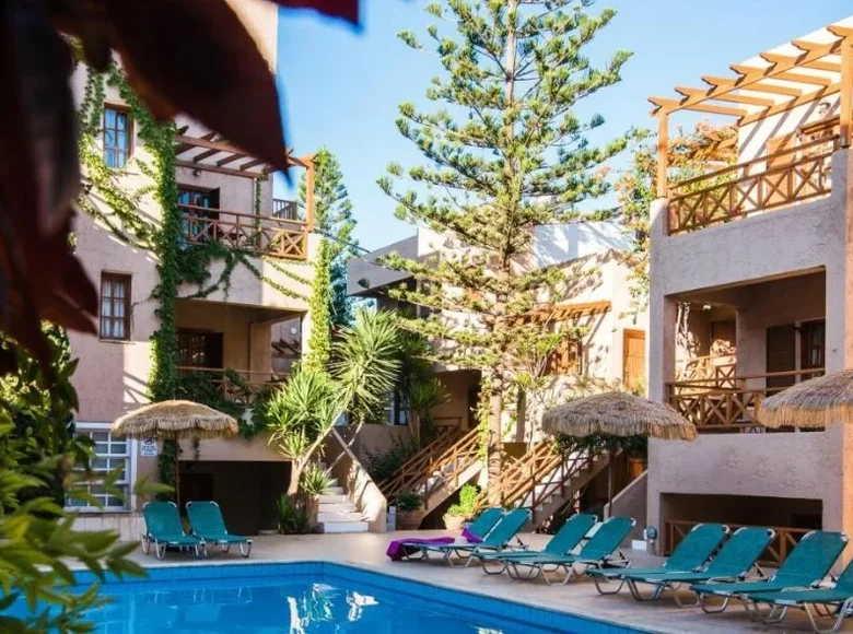 Hotel 2 000 m² Koutouloufari, Grecja
