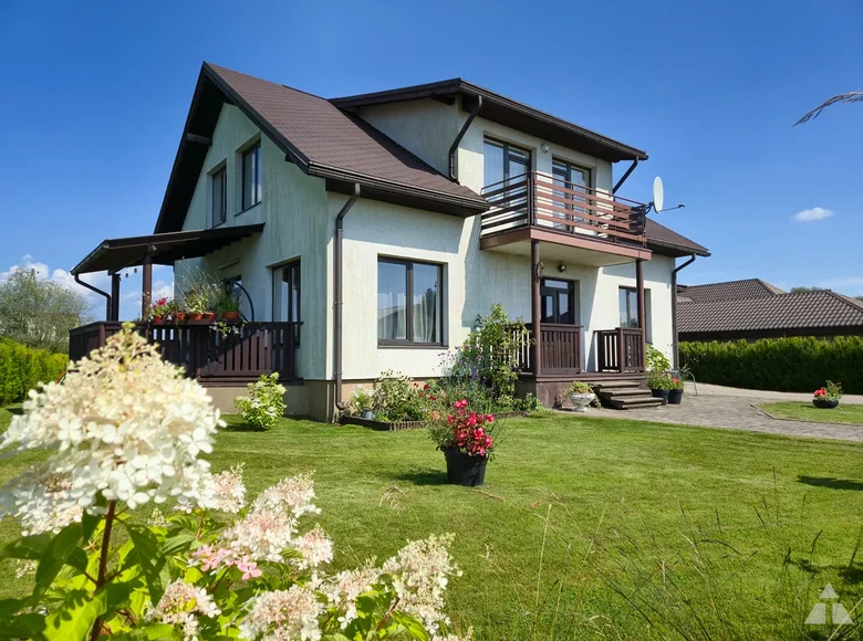 Dom 5 pokojów 210 m² Kekavas pagasts, Łotwa