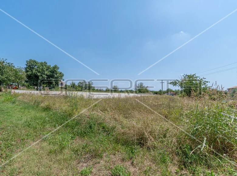 Land 1 350 m² Sveti Lovrec, Croatia