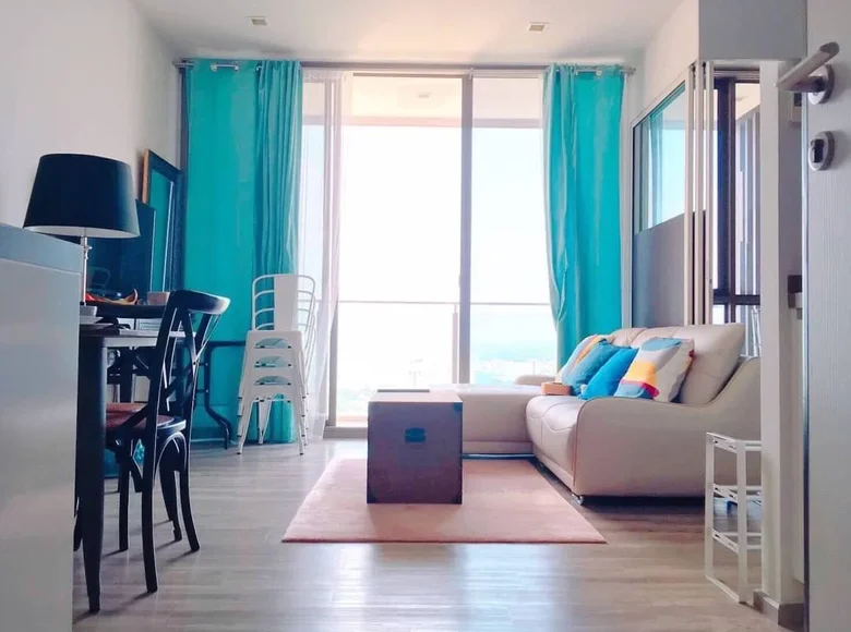 1 bedroom condo 42 m² Na Kluea, Thailand