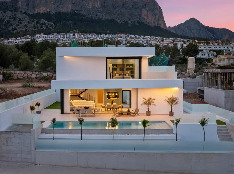 3-Schlafzimmer-Villa 307 m² Polop, Spanien