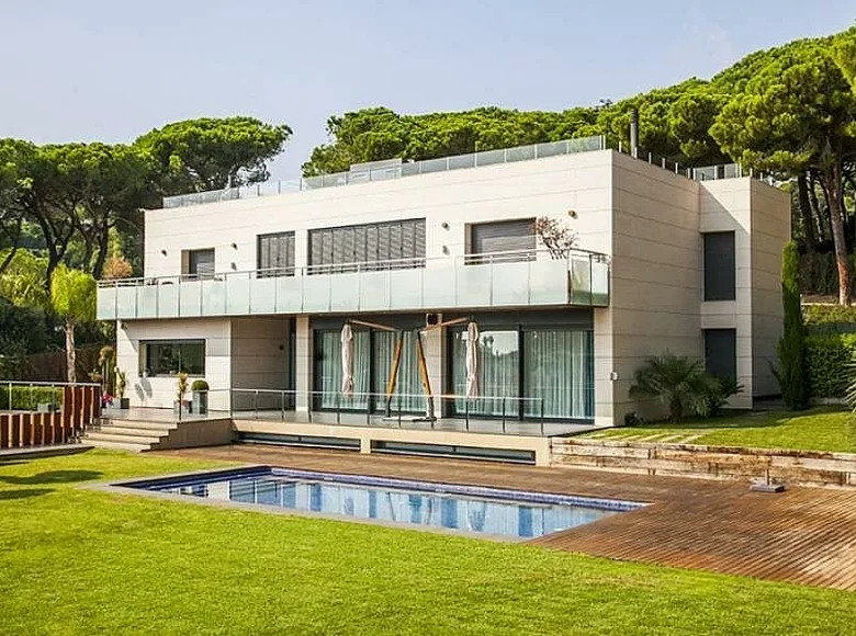 6 bedroom villa 600 m² Sant Andreu de Llavaneres, Spain