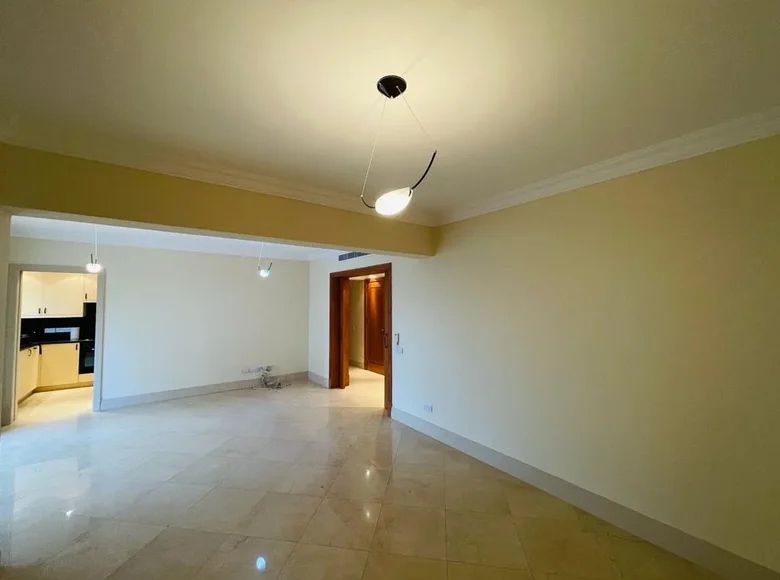 Nieruchomości inwestycyjne 892 m² Larnaka, Cyprus