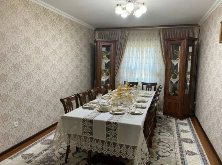 Kvartira 3 xonalar 85 m² Toshkentda