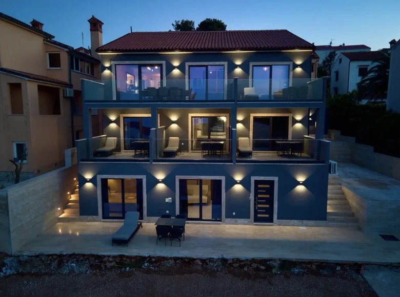 Villa 15 habitaciones 800 m² Mali Losinj, Croacia