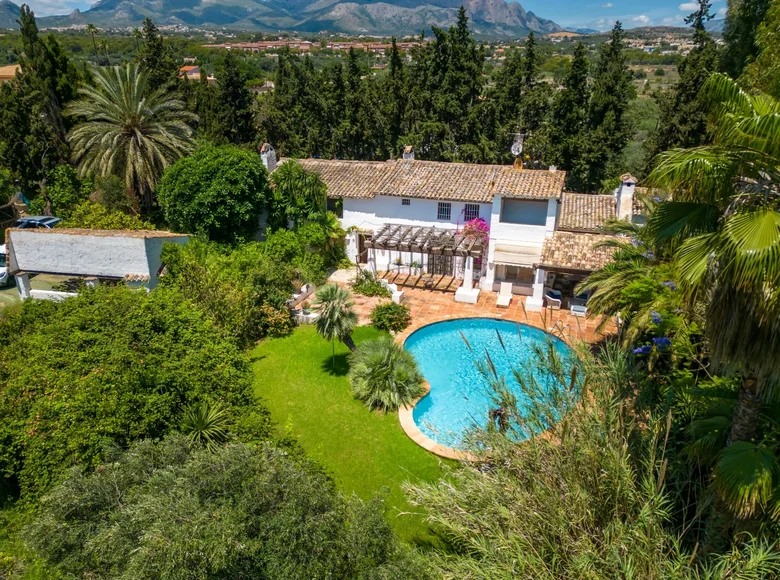 villa de 5 dormitorios 377 m² Alfaz del Pi, Španjolska