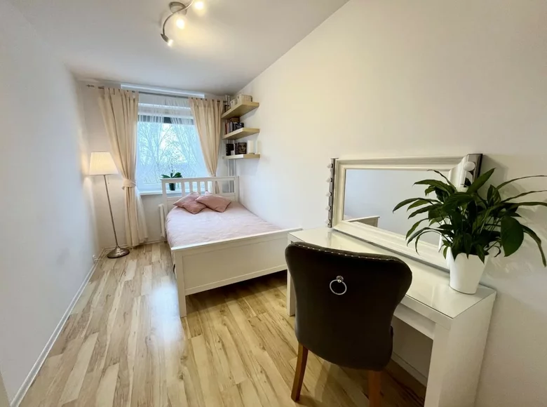Квартира 3 комнаты 64 м² Познань, Польша