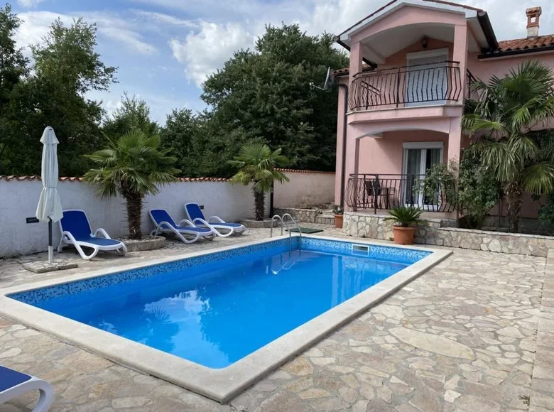 Hotel 440 m² en Rabac, Croacia