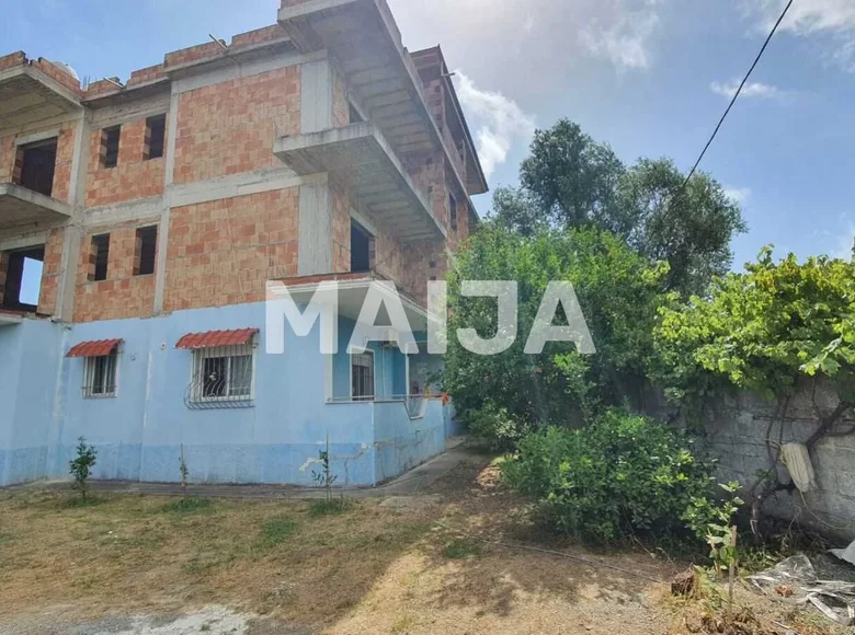 House 12 bedrooms 700 m² Durres, Albania