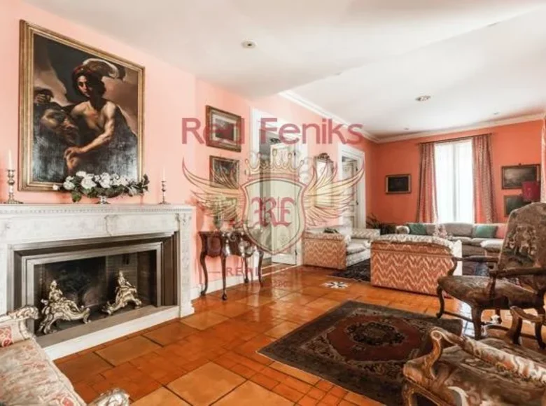 5 bedroom apartment 750 m² Rome, Italy