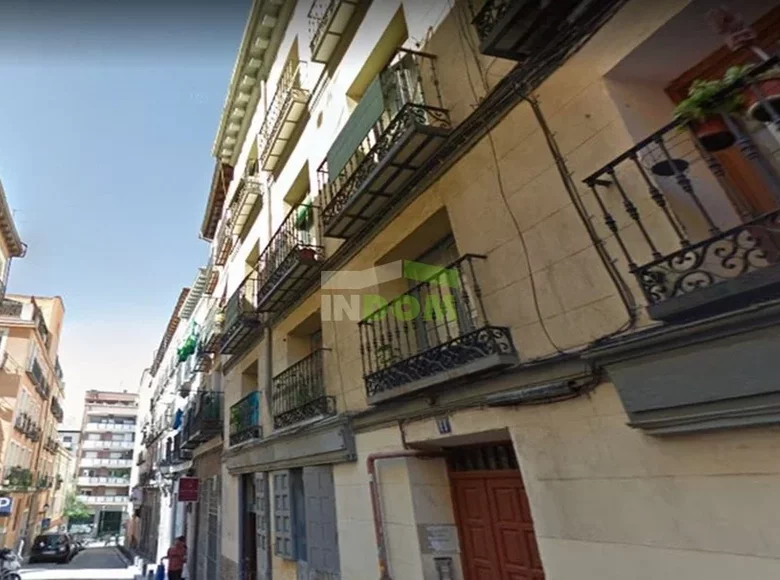 Maison des revenus 1 450 m² à Communauté de Madrid, Espagne