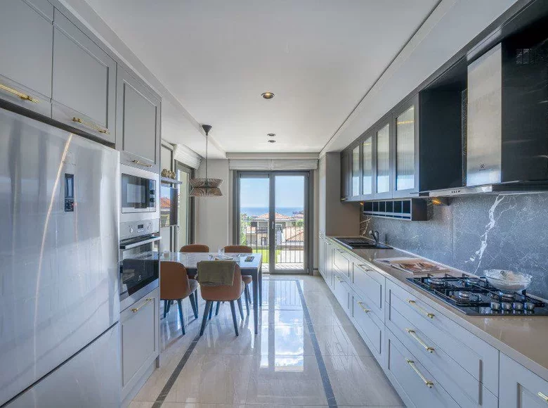 Квартира 5 комнат 149 м² Мраморноморский регион, Турция