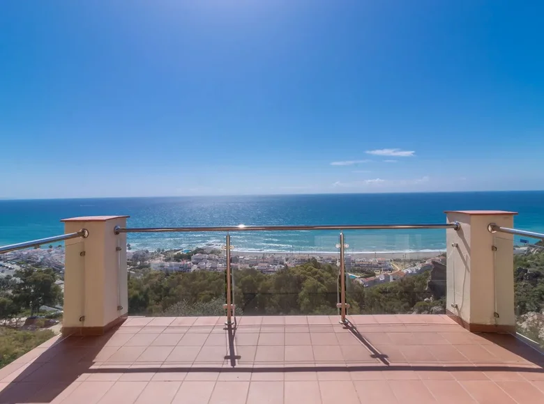 Penthouse 3 bedrooms 115 m² Manilva, Spain