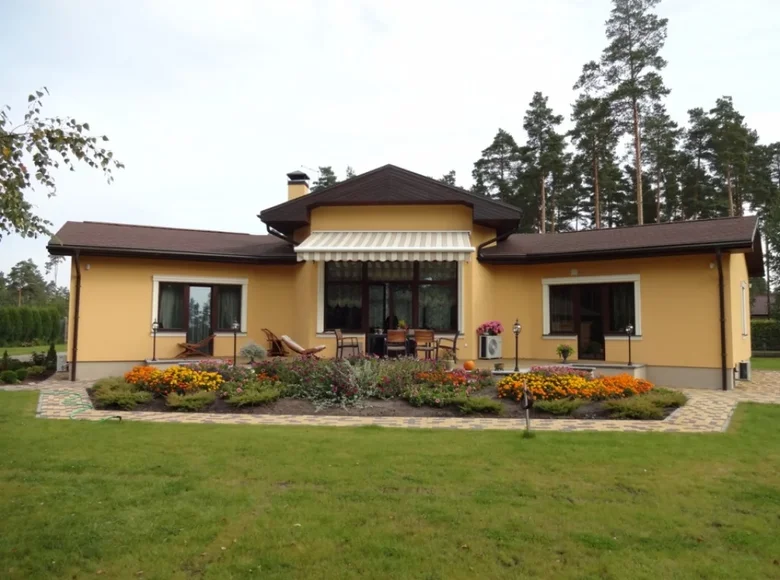 4 room house 220 m² Mucenieki, Latvia