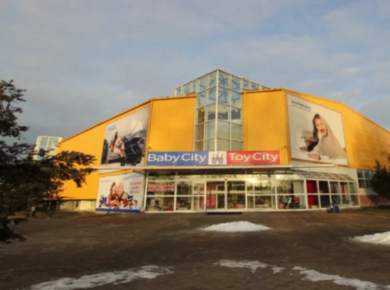 Investment 2 279 m² in Riga, Latvia