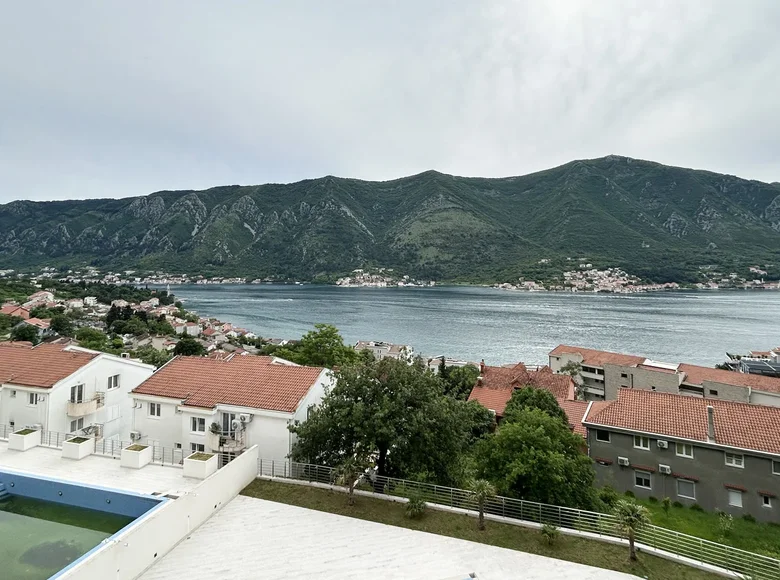 Wohnung 3 zimmer 74 m² Dobrota, Montenegro