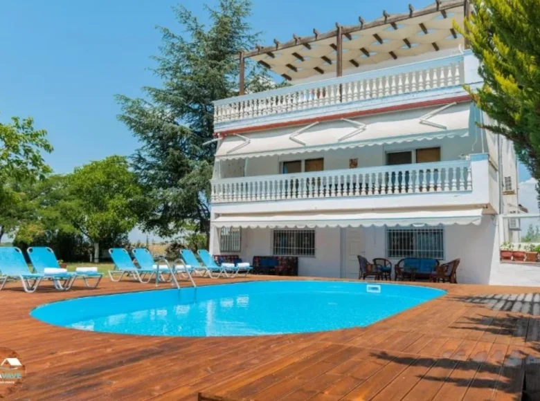 Hôtel 300 m² à Agios Pavlos, Grèce