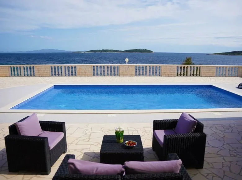 Villa de 4 dormitorios 450 m² Korcula, Croacia