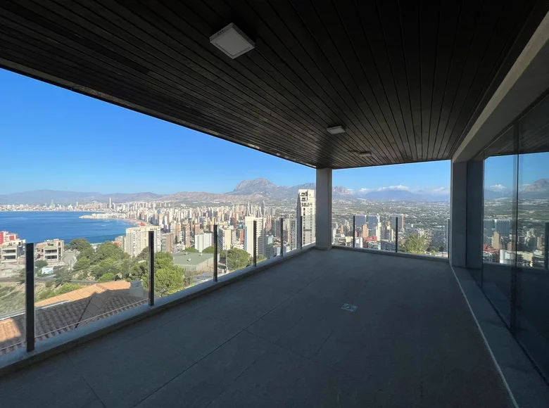 Villa de 4 dormitorios 900 m² Benidorm, Španjolska