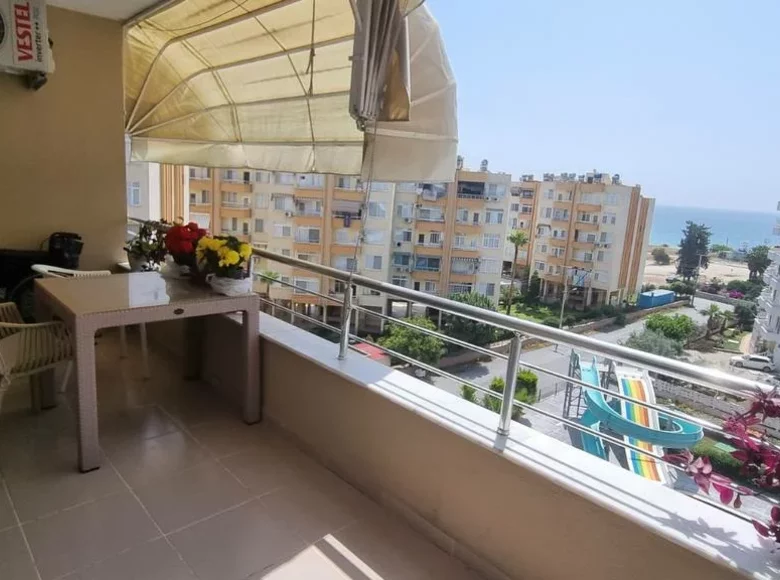 1 bedroom apartment 65 m² Mersin, Turkey