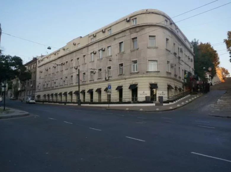 Propiedad comercial 1 033 m² en Odesa, Ucrania