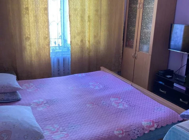 Дом 4 комнаты 90 м² Шайхантаурский район, Узбекистан