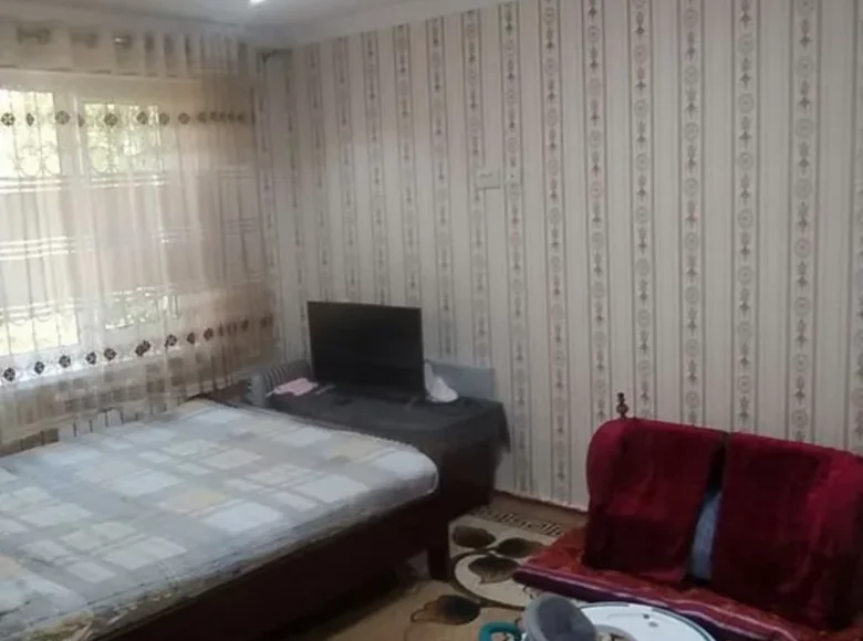 Kvartira 1 xona 27 m² Toshkentda