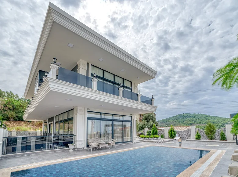 Вилла 6 комнат 550 м² Муратпаша, Турция
