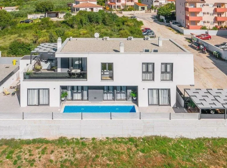 Villa de 7 dormitorios 208 m² Grad Pula, Croacia