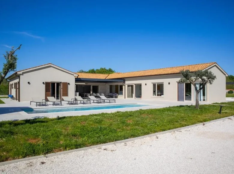 Villa 4 chambres 280 m² Muntic, Croatie