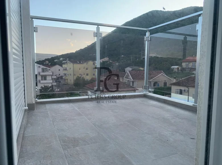 Mieszkanie 3 pokoi 70 m² Bijela, Czarnogóra