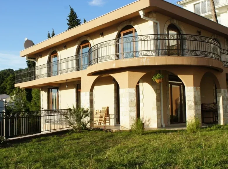 Haus 5 Schlafzimmer 326 m² Susanj, Montenegro