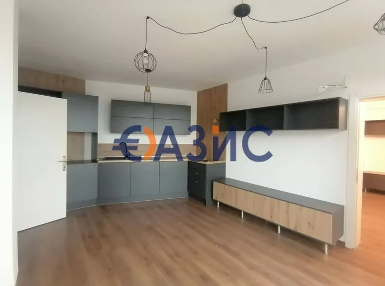 Mieszkanie 4 pokoi 168 m² Sweti Włas, Bułgaria