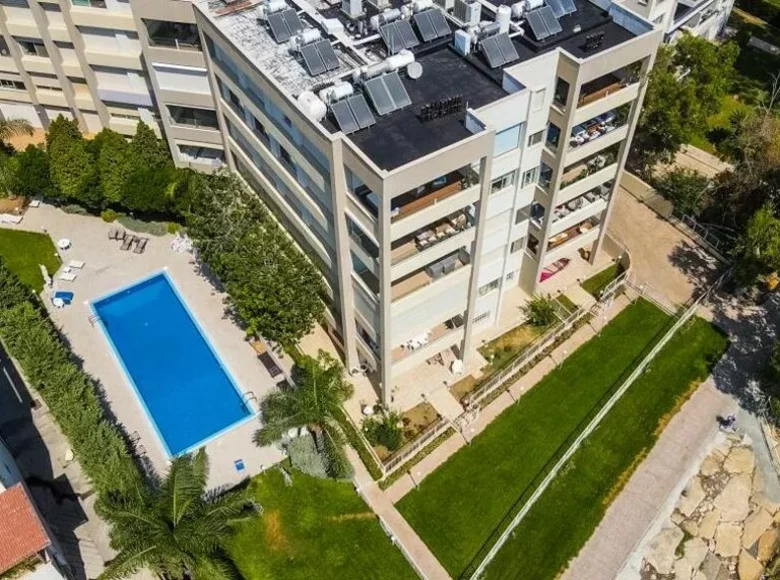 Квартира 4 комнаты 200 м² Муниципалитет Germasogeia, Кипр