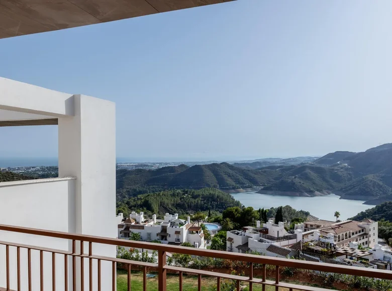 3 bedroom apartment  Istan, Spain