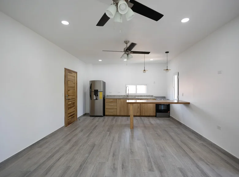 Кондо 2 спальни 102 м² West End, Гондурас