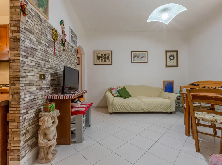 Mieszkanie 2 pokoi  Viareggio, Włochy